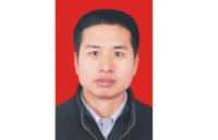 王选择 照片