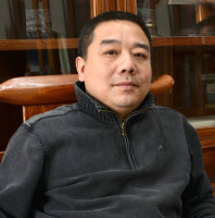 陈林 照片