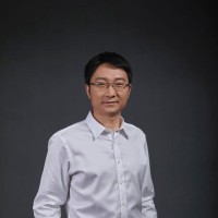 梁波 照片