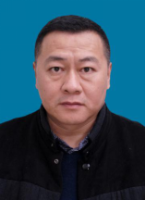 侯连龙 照片