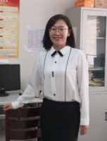 李颜 照片