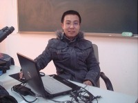 谢新宇 照片