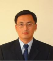 初建宇 照片