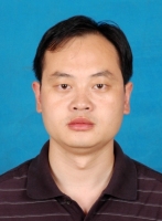 贵永亮 照片