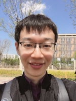 李洋 照片
