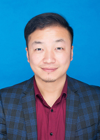 龙林 照片