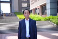 余爱农 照片