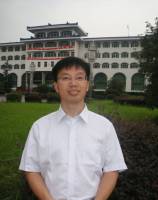 周志 照片