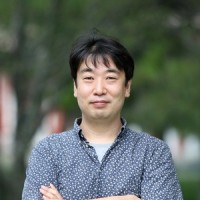 納家 勇治 照片